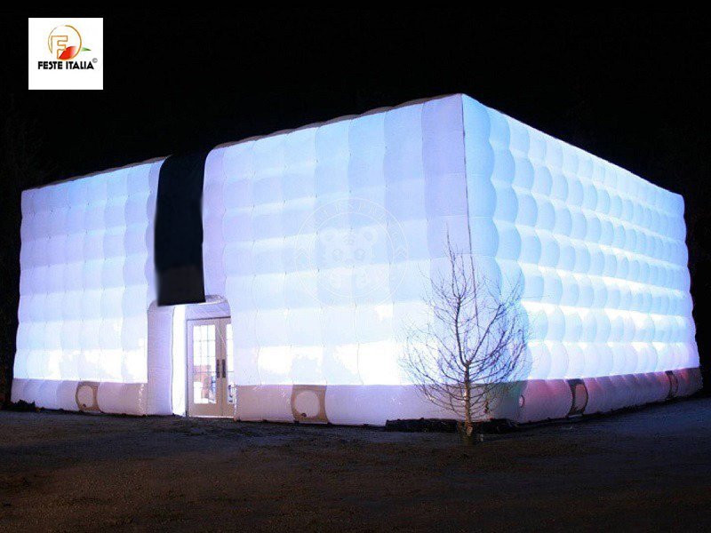 Stand fieristico grande bianco